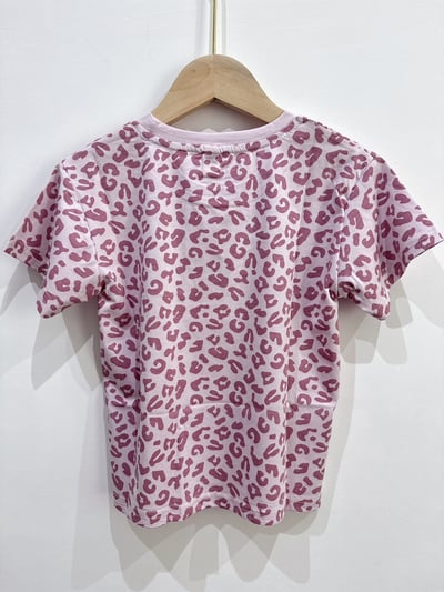 【PINK PARIS｜潮流個性粉色豹紋｜短T】2