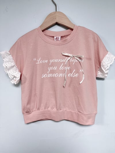 【Love Yourself 蝴蝶結蕾絲燒花邊｜短袖套裝】2