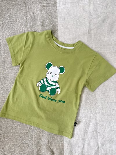 【BLESS BEAR｜潮流熊熊果綠色｜短T】4