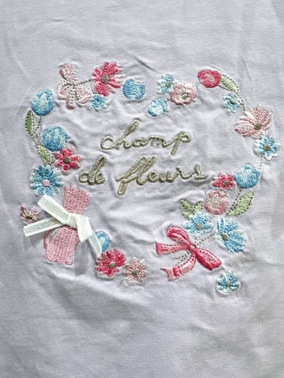 【French Princess法式花圈刺繡泡泡袖｜短T】4