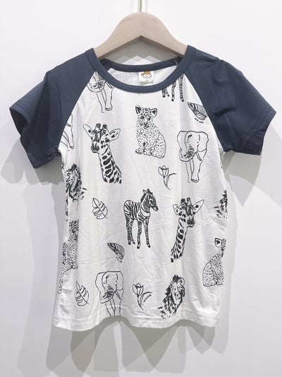 【Animal family滿版動物插畫拼接袖｜短T】1