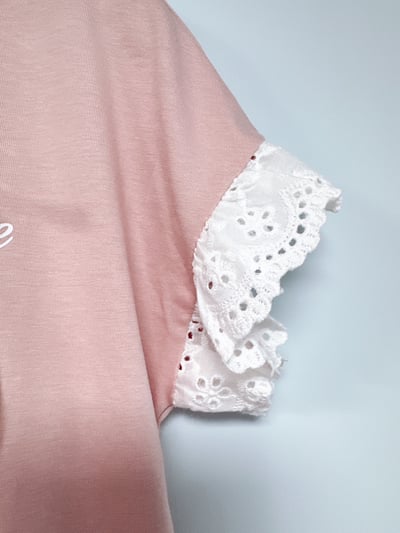 【Love Yourself 蝴蝶結蕾絲燒花邊｜短袖套裝】6