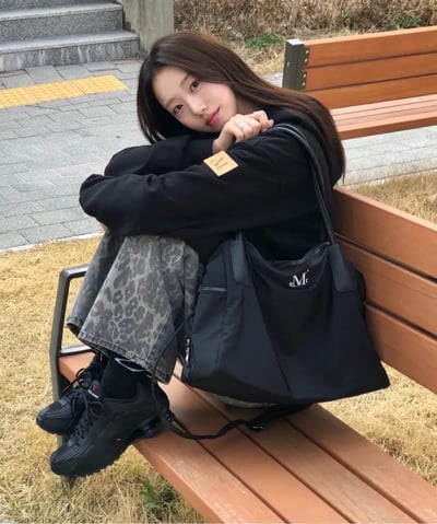 韓國🇰🇷 MUCENT 刺繡 Logo 4-Way 包4