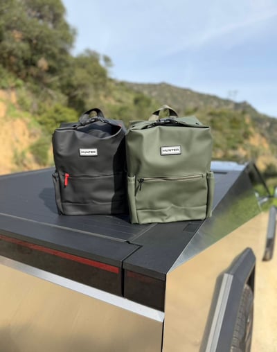 美國代購—Hunter 霧面防水雙肩後背包（已匯款訂金）3