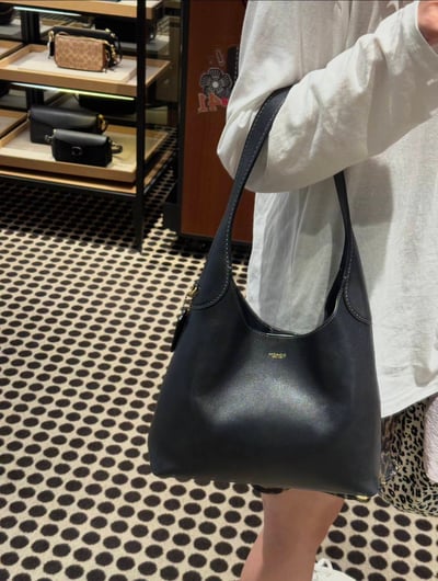 美國代購Coach 專櫃爆紅款～Brooklyn 28 腋下包  （已匯款訂金）2