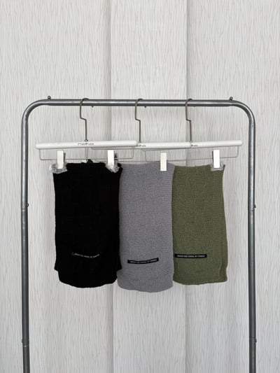 【限量現貨】編織格子布標針織圍巾2