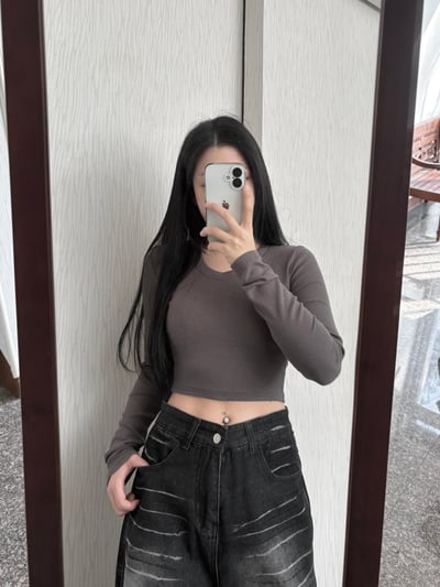 U領直坑紋超彈短版長袖上衣4