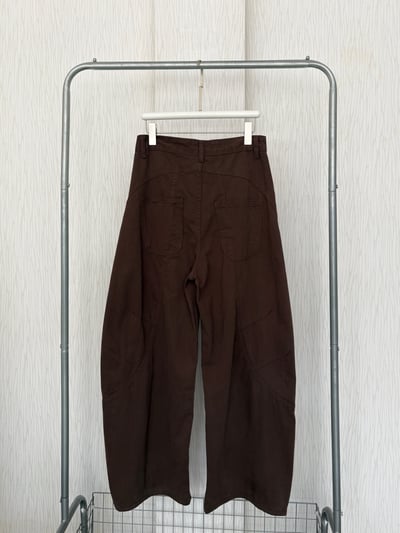 磨砂可可色軟薄牛仔鯊魚彎刀褲6