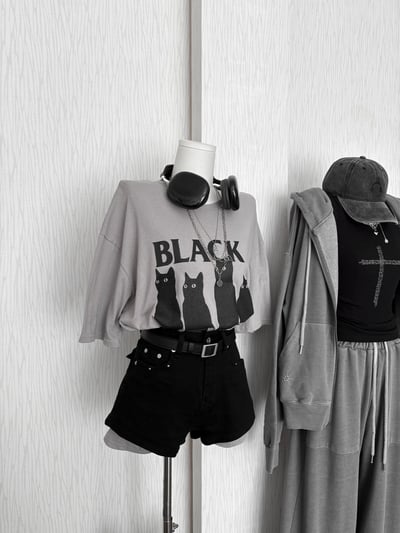 正韓🇰🇷BLACK CATS四隻黑貓側開衩棉質寬鬆T恤4
