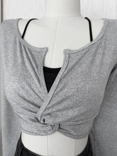 訂製款⊹開V扭結長袖超短版上衣3