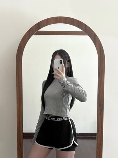 雙條個性車線腰身短版長袖上衣1