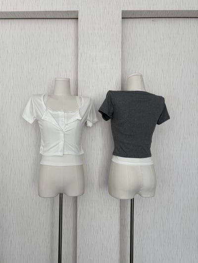 【限量現貨】圓領排扣短袖上衣(附白色三扣蕾絲背心)3