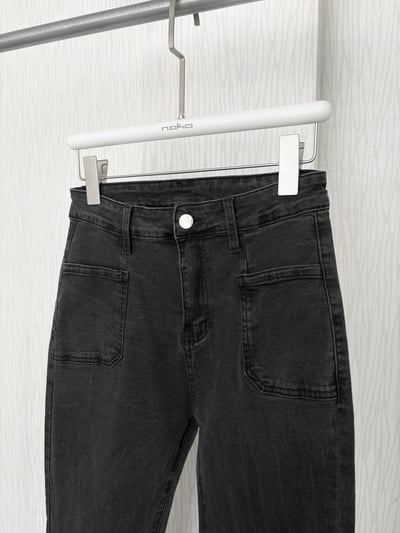 薄款豎刷痕碳灰色方口袋牛仔喇叭褲4