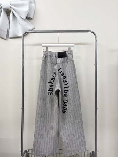 黑白直線後字母直筒寬褲(後鬆緊)1