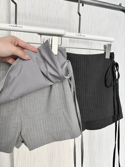 【限量】側綁結細直條紋中腰西裝短褲裙3
