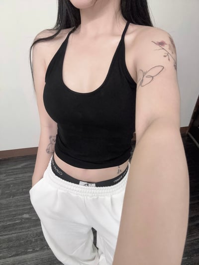回購款♥︎歐美運動風細肩掛脖感罩杯背心2