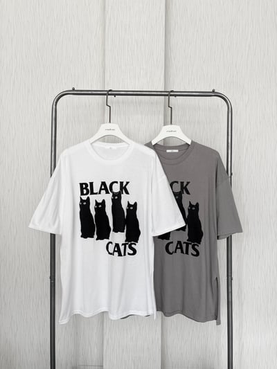 正韓🇰🇷BLACK CATS四隻黑貓側開衩棉質寬鬆T恤2