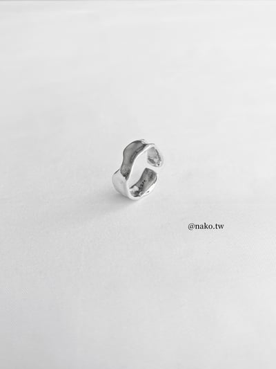 歐美流銀凹凸不規則開口戒指1