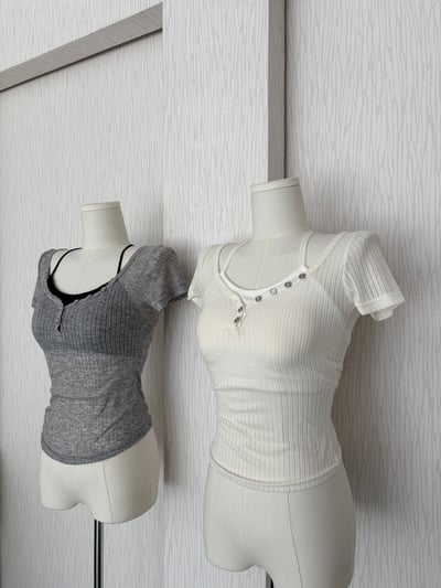 銀釦簍空直紋感透膚短袖軟薄貼身上衣3