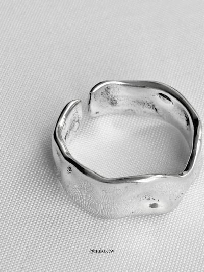歐美流銀凹凸不規則開口戒指2