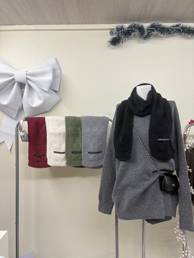 【限量現貨】編織格子布標針織圍巾1