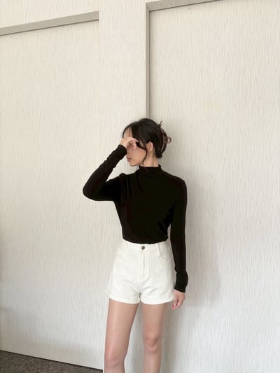 【換季特賣】薄款羊絨微立領上衣2