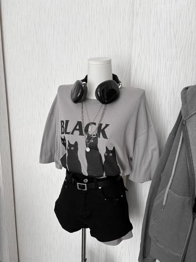 正韓🇰🇷BLACK CATS四隻黑貓側開衩棉質寬鬆T恤3