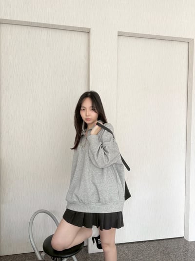 【換季特賣】拉鏈polo領寬鬆花灰長袖上衣5