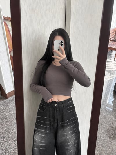 U領直坑紋超彈短版長袖上衣2