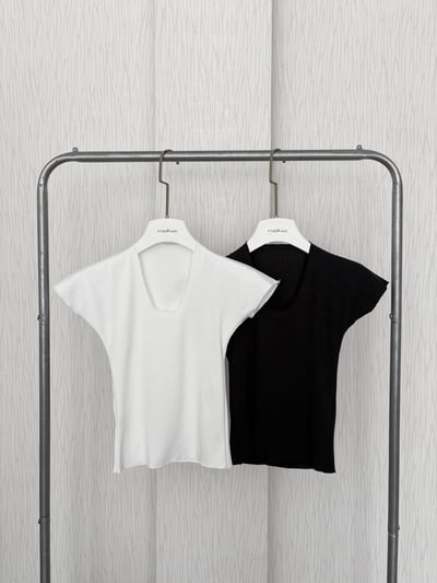 窄U領素面短袖貼身上衣4