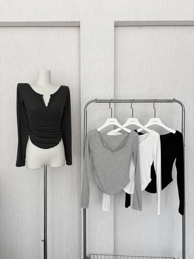 訂製款⊹軟fufu♡假排扣腰身下U長袖上衣1