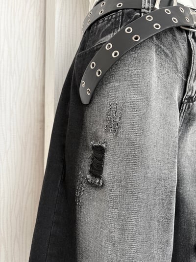 黑暗系街頭風刷破水洗黑牛仔七分褲3