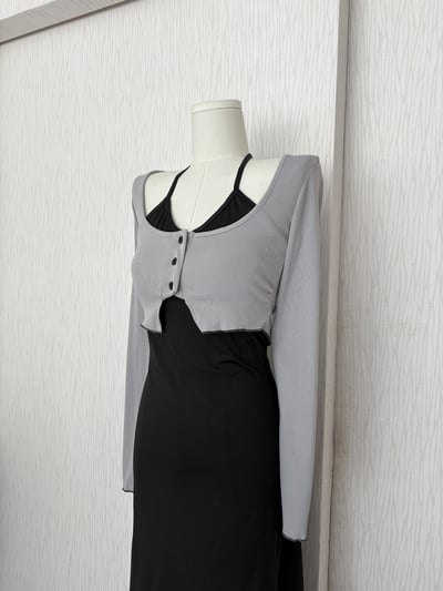 三扣黑邊超短版冰山灰彈性涼感上衣5