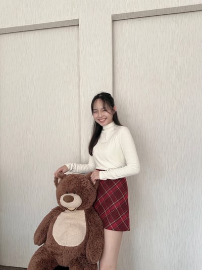 【換季特賣】薄款羊絨微立領上衣8