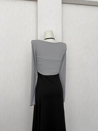 三扣黑邊超短版冰山灰彈性涼感上衣4