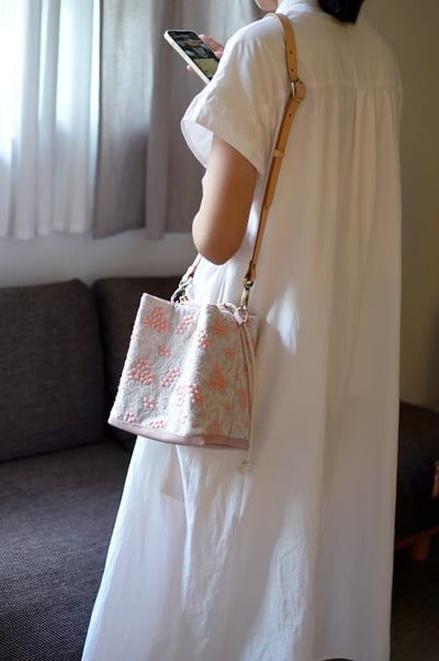 刺繡莓果小水桶包15