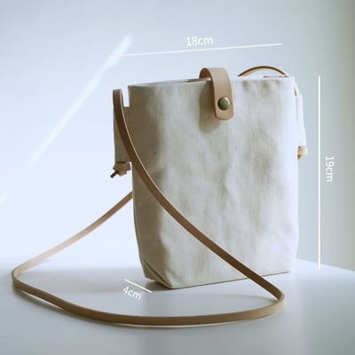 新年福袋 | 簡單斜背蠟包x皮革手環帶 1000元 |4