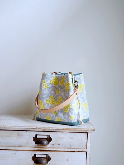 DIY材料包: 莓果刺繡 小水桶包16