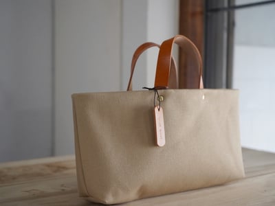 【福利品】56 . 托特包 淡奶綠  65折3