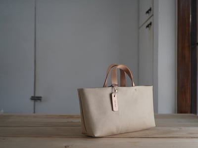 【福利品】58 . 托特包 淡奶綠  65折5