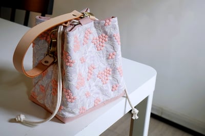 DIY材料包: 莓果刺繡 小水桶包8