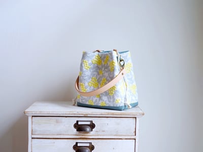 刺繡莓果小水桶包19