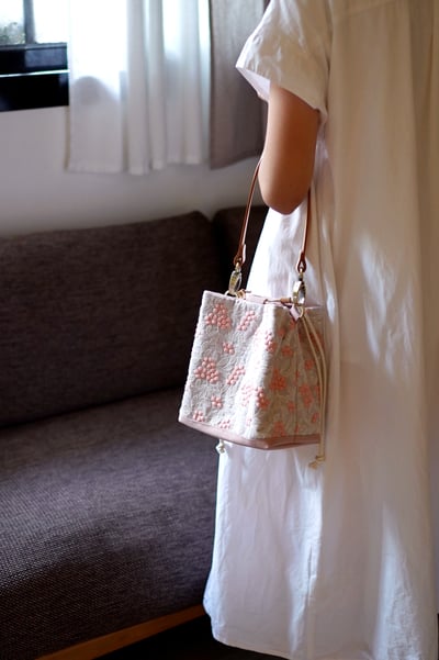 刺繡莓果小水桶包11
