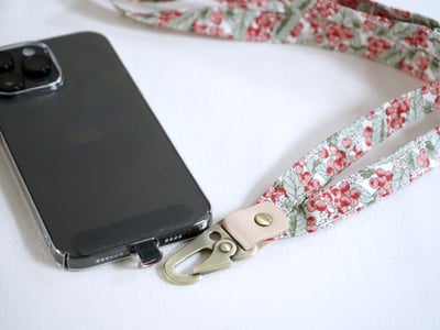 DIY材料包: 花布手機掛繩2