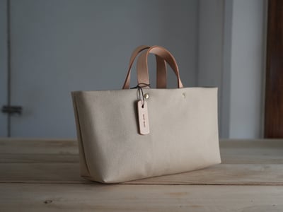 【福利品】58 . 托特包 淡奶綠  65折2