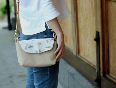 山香圓 斜背包2