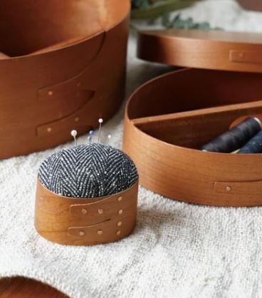 縫紉工具： 桃木針插4