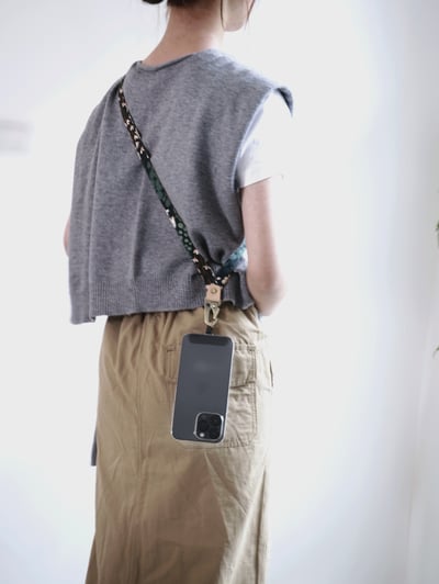 DIY材料包: 花布手機掛繩20