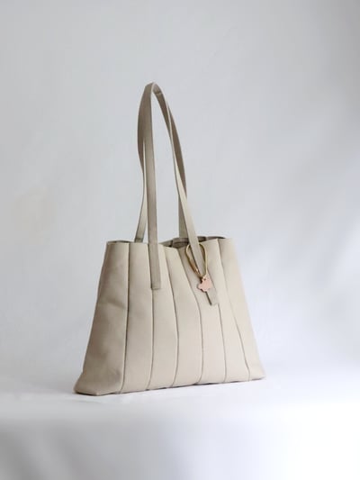 瑪德蓮肩背包24