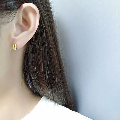 S925銀簡約風光面幾何橢圓耳釘2